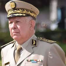 الرئيس الجزائري يعين اللواء شنقريحه خلفاً لقائد صالح.. فمن هو ؟