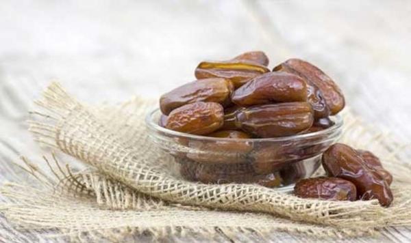 منها إنقاص الوزن.. تأثيرات مدهشة لتناول التمر يوميًّا.. تعرّف عليها