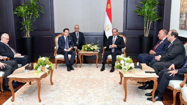 تحركات للسيسي معاكسة لأردوغان.. ويؤكد دعم بلاده لجهود الجيش الوطني الليبي بقيادة حفتر (تفاصيل)