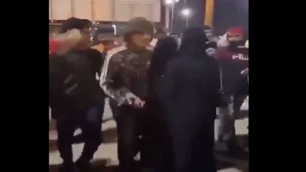 الإطاحة بمتحرشين في أول يوم من موسم حائل الترفيهي (فيديو)
