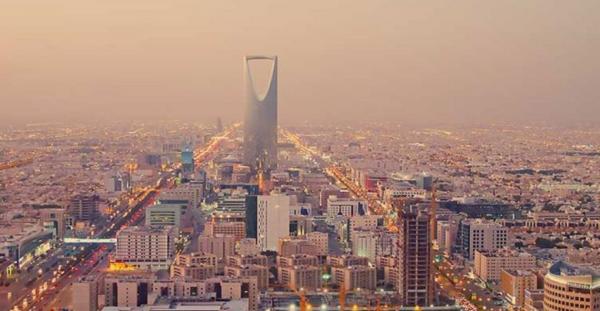 سبق السعودية: حذف "الله" واستبدالها بـ"الشيطان".. في كارثة تهز السعودية وتثير القلق (صورة)