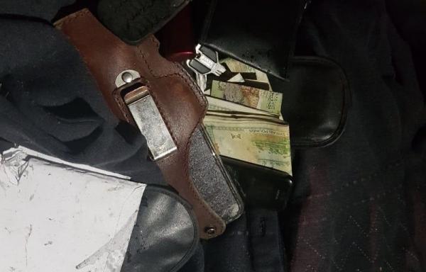 بالصور.. ماذا وجدوا مع قاسم سليماني بعد مقتله بصاروخ أمريكي .. وأسماء القيادات الذين قُتلوا معه ! بالصور.. ماذا وجدوا مع قاسم سليماني بعد مقتله بصاروخ أمريكي .. وأسماء القيادات الذين قُتلوا معه !