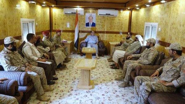 أول ظهور للفريق علي محسن الاحمر بعد سقوط الجوف .. في إشارة خطيرة يتحدث عن اتفاق الرياض (صورة)