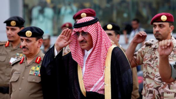 بلومبرغ الامريكية: بن نايف وبن عبد العزيز كانا يخططان للانقلاب في السعودية