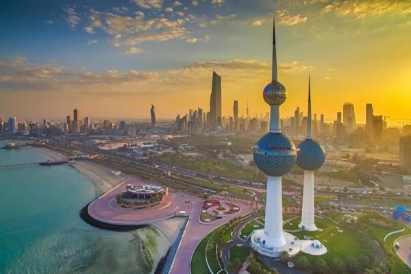 الكويت تمنح موظفيها إجازة رسمية لمدة نصف شهر 