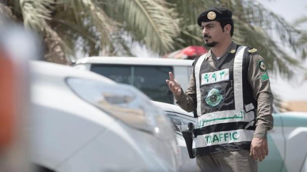 السعودية: 900 ريال غرامة تسيير مركبات ملوثة للبيئة بالطرق العامة