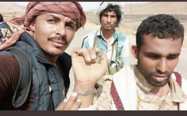قيادي حوثي يسقط اسيراً بيد قوات الجيش في صرواح بمأرب