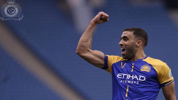 هداف النصر حمدالله يكشف كواليس «العزل الصحي».. وسر «البلاي ستيشن»