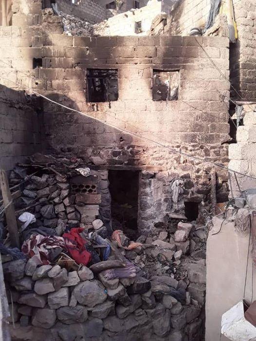 في جريمة بشعة.. احراق منزل في وتعز وبداخله اسرة كاملة ومقتل اربعة (بيان)