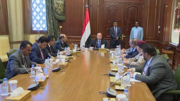 باسندوة: الصراع بين الرئيس هادي ورئيس الحكومة لم يعد خفيا
