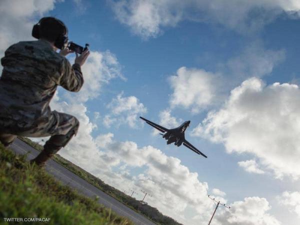 في توتر جديد.. واشنطن ترسل قاذفتين فوق بحر الصين الجنوبي
