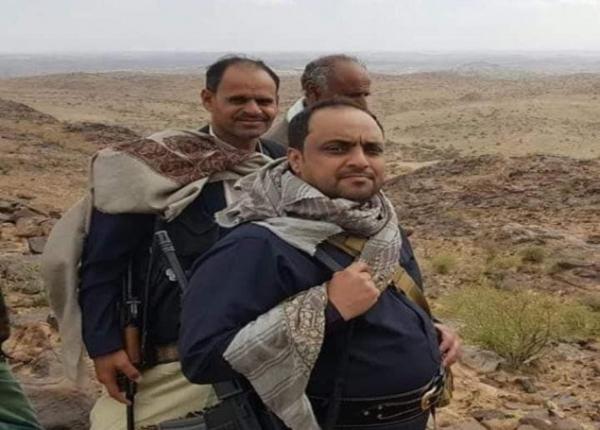 الشيخ ياسر العواضي يصدر بيان هام ويكشف اقتحام الحوثيين لمنازل شقيقاته !