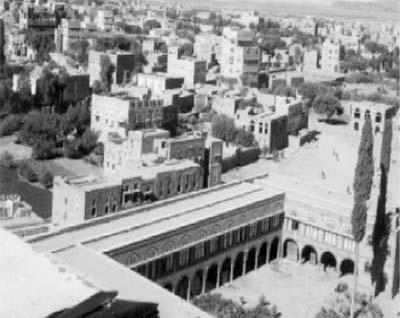 قصة أول مظاهرة طلابية أرعبت البدر يرويها حمود السعيدي: خرجنا للاحتجاج على الأوضاع الصعبة والمناهج المتخلفة