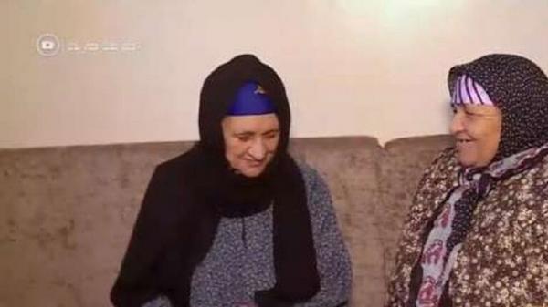 في قصة اغرب من الخيال.. شقيقتان ترثان أموالا طائلة بالصدفة (فيديو)
