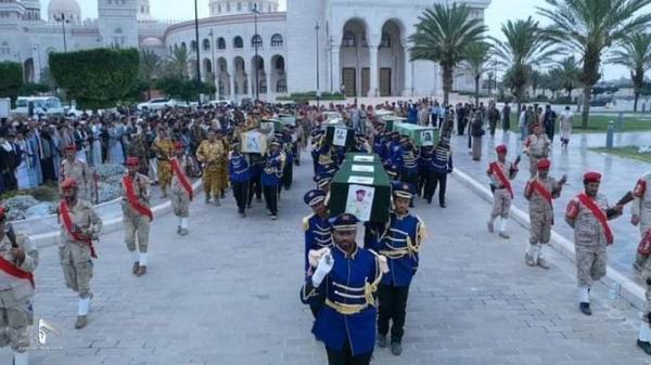 جماعة الحوثي تعترف خمسة من أبرز قياداتها الميدانية إلى جانب 5 آخرين  (أسماء)