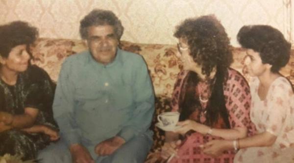 ابنة الرئيس عبدالفتاح اسماعيل تروي تفاصيل لأول مرة عن زيارة الشاعر عبدالله البردوني لمنزلهم
