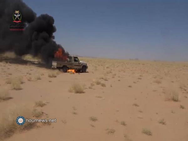 شاهد بالصور احتراق المدرعات والاطقم في الجوف