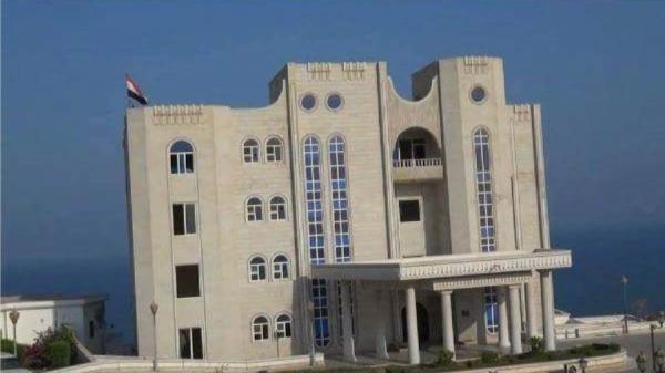 انتشار "مفاجئ" لقوات سعودية بمحيط القصر الرئاسي في عدن