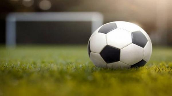 وفاة لاعب مصري في الملعب إثر أزمة قلبية
