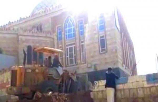 ماذا حدث لجامع الفردوس في سعوان بصنعاء، ولماذا تمت السيطرة على ملحقاته؟