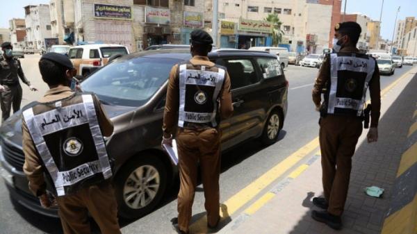 القبض على يمني في جدة قام بسرقة سيارة سعودي