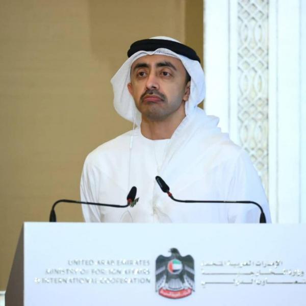 كيف علقت الإمارات على المبادرة السعودية لوقف الحرب باليمن؟