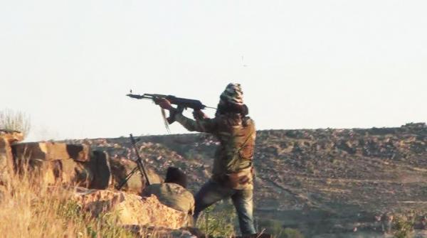 الحوثيون يشنون هجوماً على منطقة الفاخر وبتار بالضالع