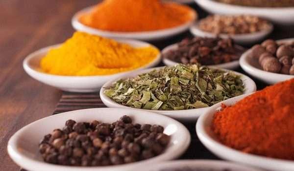 لإزالة الكرش والدهون.. إليك 5 توابل يفترض تواجدها بمطبخك قد تساعد على ذلك