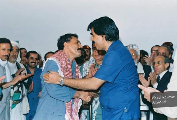 كشف صور جديدة لأول مرة ليوم إعلان الوحدة اليمنية عام 1990م
