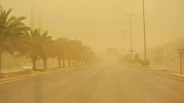 السعودية: طقس الجمعة شديد الحرارة مصحوب برياح سطحية نشطة