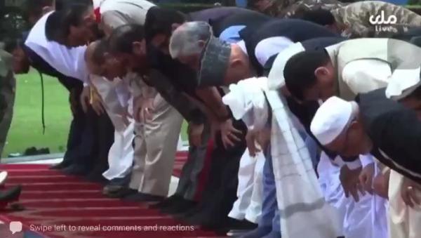 فيديو لحظة استهداف المنطقة الخضراء في كابل أثناء تأدية الصلاة