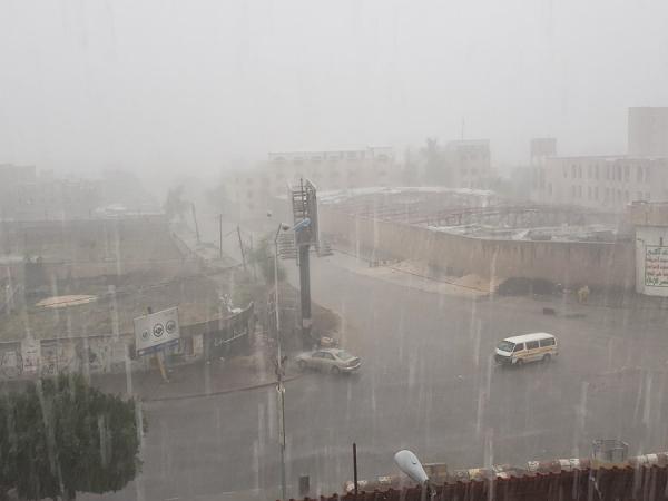 الفلكي الشوافي يحذر المواطنين من حالة غزيرة الأمطار
