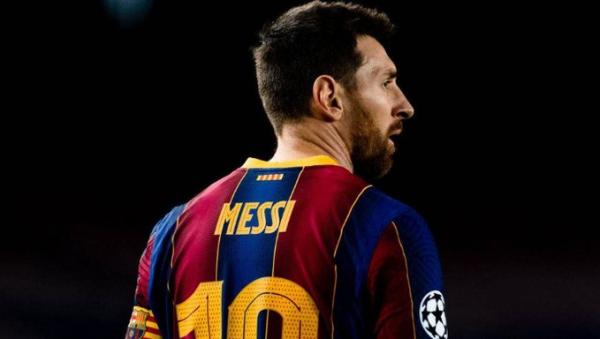 برشلونة يعلن رحيل ميسي