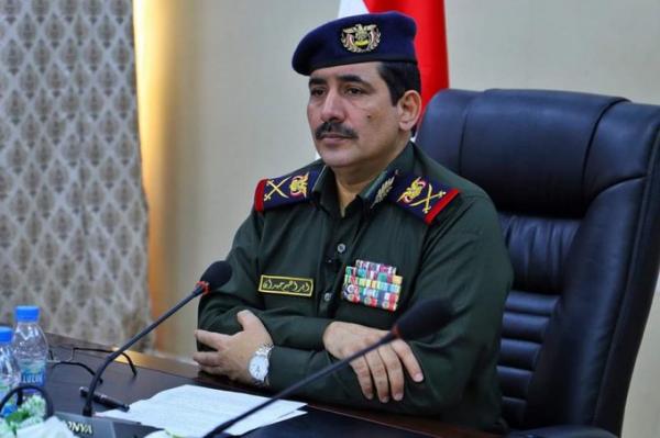 هجوم يستهدف وزير الداخلية اليمني ومقتل وإصابة عدد من مرافقيه