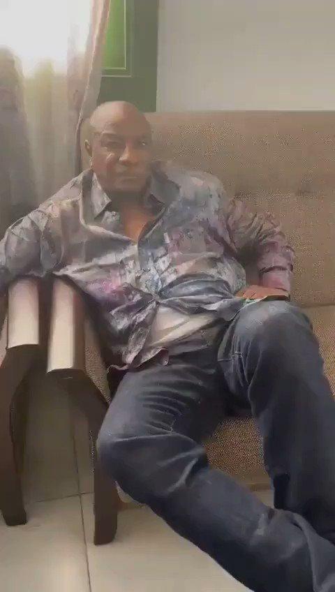 انقلاب عسكري في غينيا واعتقال الرئيس
