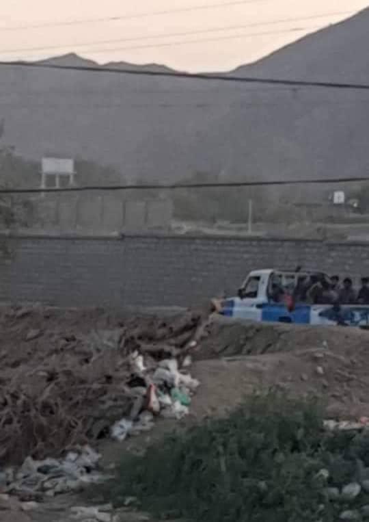 شاهد صور.. انسحاب قوات الحوثيين من بيحان بعد هجوم العمالقة العنيف عليهم !