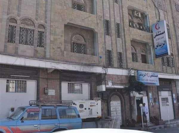 بالفديو.. مسلحون يهاجمون مستشفى في تعز ويطلقون وابلا من الرصاص بشكل مباشر