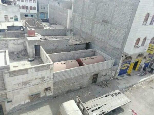 صورة من الحديدة تظهر أن سكانها يعيشون وسط الخطر