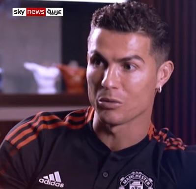 رونالدو يتلقى عرض خيالي وهائل من نادِ سعودي (فيديو)