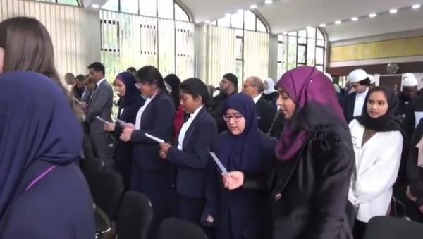 خبر صادم: مساجد تابعة لجماعة الاخوان في لندن أدت صلاة الميت على الملكة أليزابيث الثانية