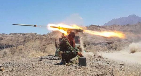 اندلاع معارك بين الجيش والحوثيين في جبهة الشقب جنوب شرق مدينة تعز