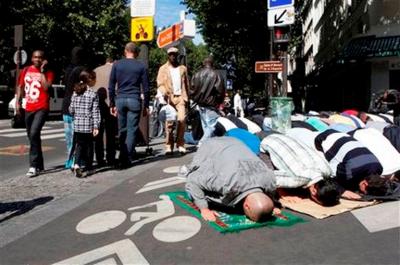 مسلمو فرنسا يستقبلون الاضحى بالمشاكل ذاتها… لا مكان للذبح والسلخ !