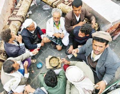 في عيد الاضحى... أضحية اليمنيين بيض وعصيد بدل اللحوم 