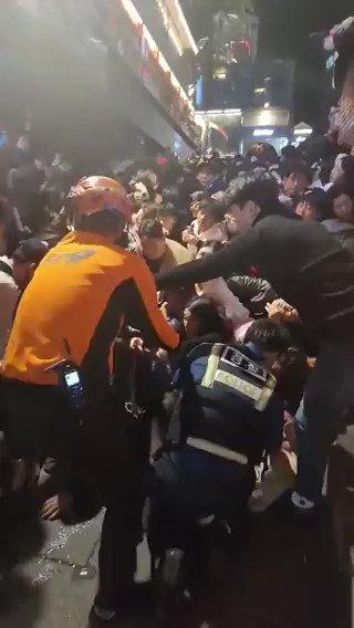 الدفاع المدني في كوريا الجنوبية يعلن ارتفاع عدد ضحايا حادثة التدافع في العاصمة سيول إلى 146 قتيلاً