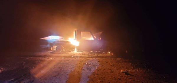 احتراق سيارة شاص نتيجة حادث مروري مروع في مأرب