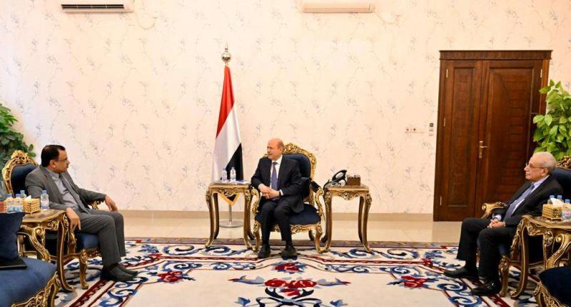 اجتماع رئاسي لمناقشة مشروع سد حسان واسعار الاسماك في عدن