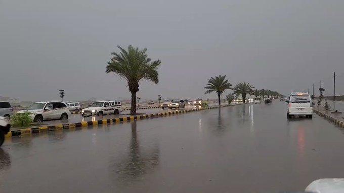 إصابات كبيرة تعرضت لها أسرة نازحة في مأرب بسبب الأمطار