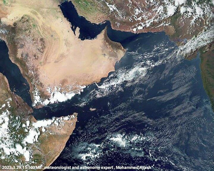 فلكي يمني يتحدث عن سحب ركامية ماطرة على مناطق متفرقة جنوب وغرب اليمن