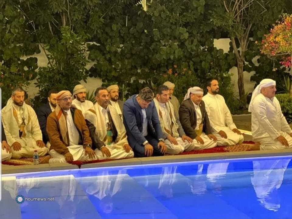 أول صورة تظهر عدد من أفراد أسرة آل صالح بينهم احمد علي وعمار وطارق