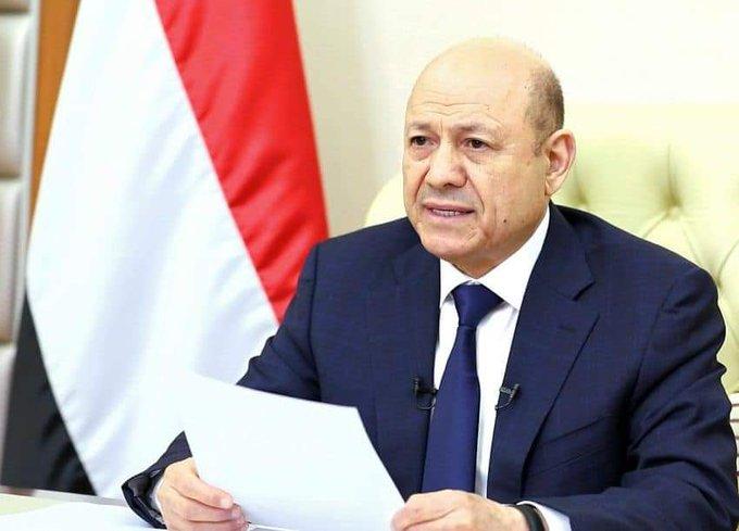 رئيس مجلس القيادة العليمي يوجه خطاب للشعب ويعزي عائلات ضحايا التدافع المؤلم بصنعاء